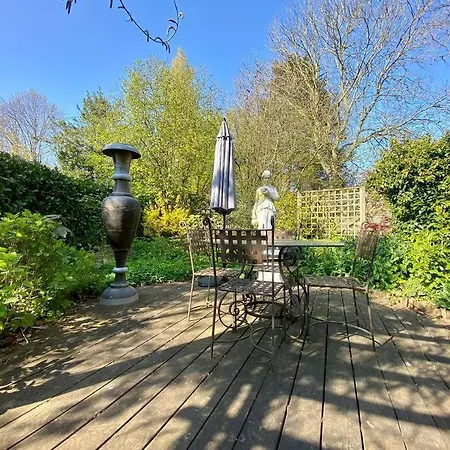 Prieure De La Chesnaie X Melrose * Saint-Vigor-le-Grand