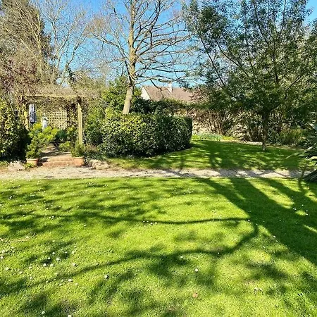 Prieure De La Chesnaie X Melrose *